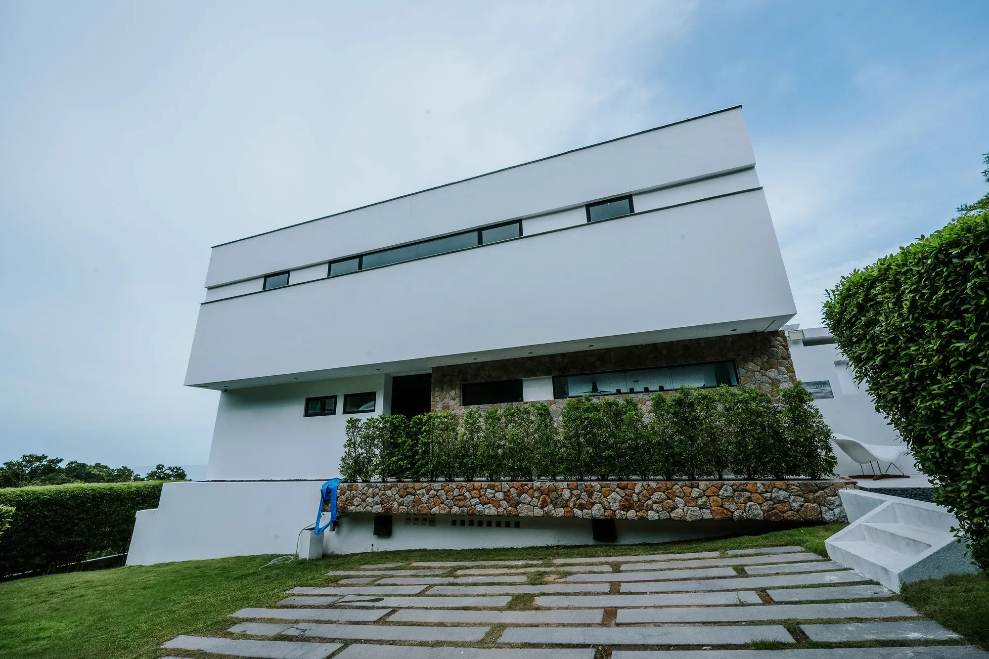 Exterior photo 12
