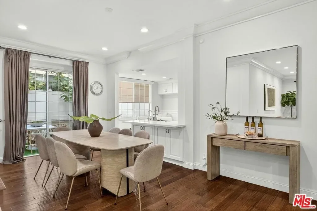 315 N Swall Drive 103, Beverly Hills, California, United States. - Photo 42