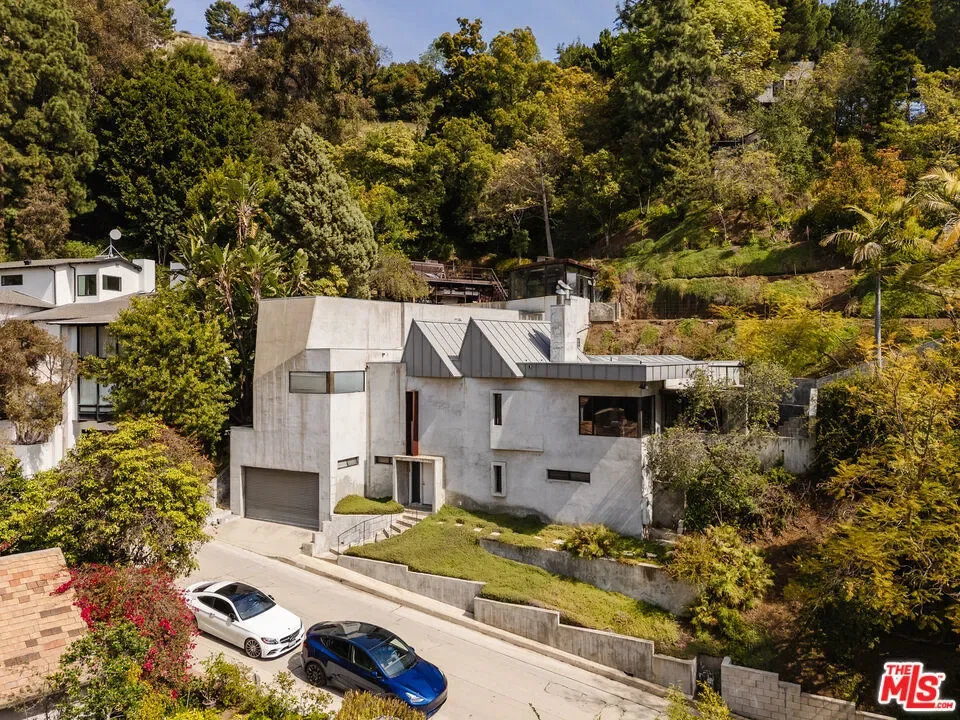 7017 Senalda Road, Los Angeles, California, United States. - Photo 4
