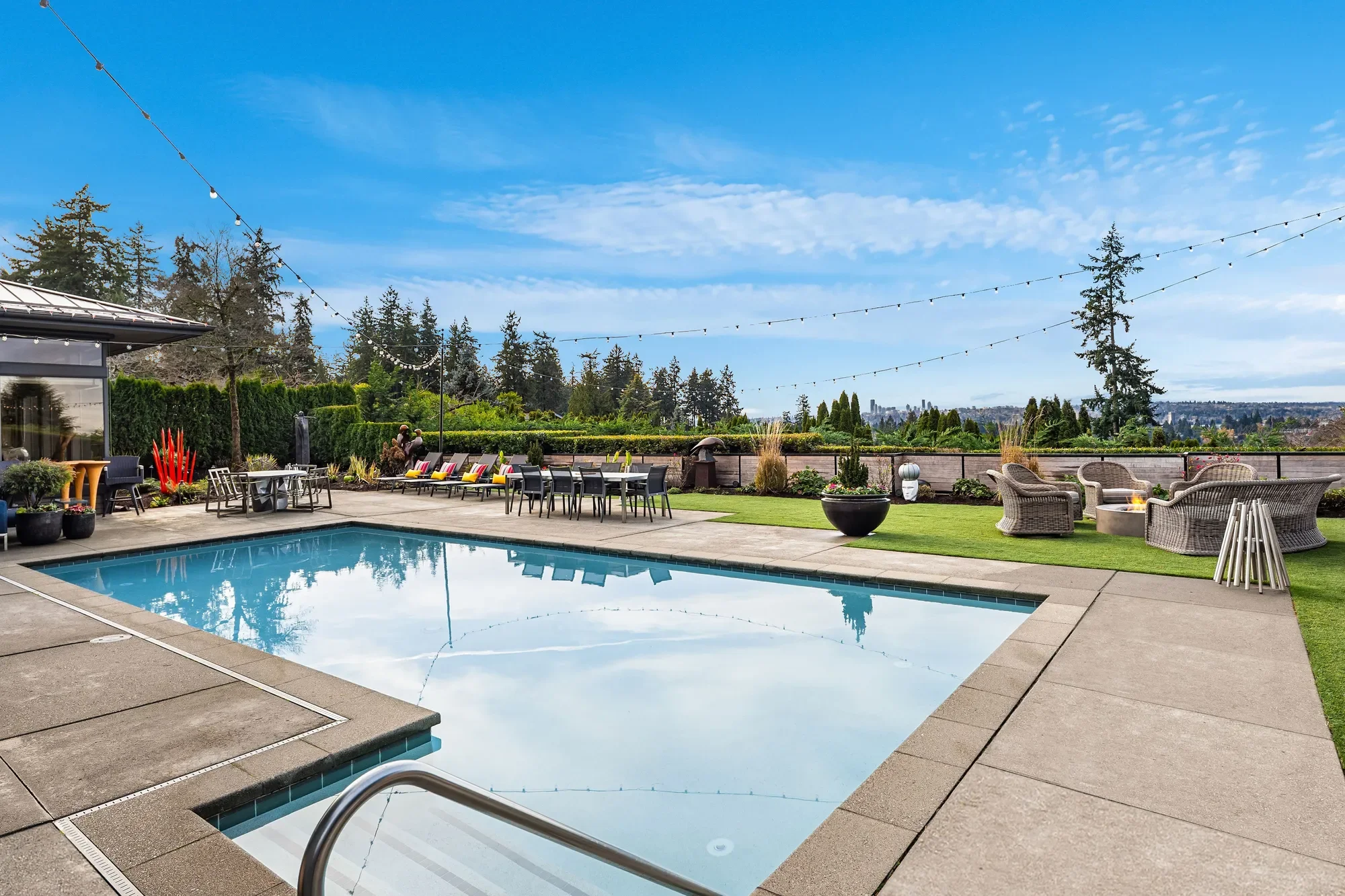 9600 Northeast 28th Street , Clyde Hill, WA 98004, Bellevue, Washington, United States. - Photo 7