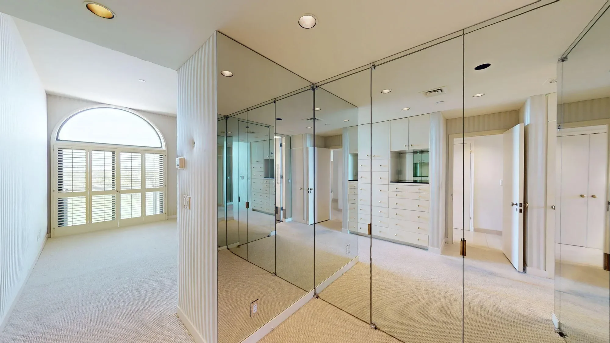 Gallery photo 6