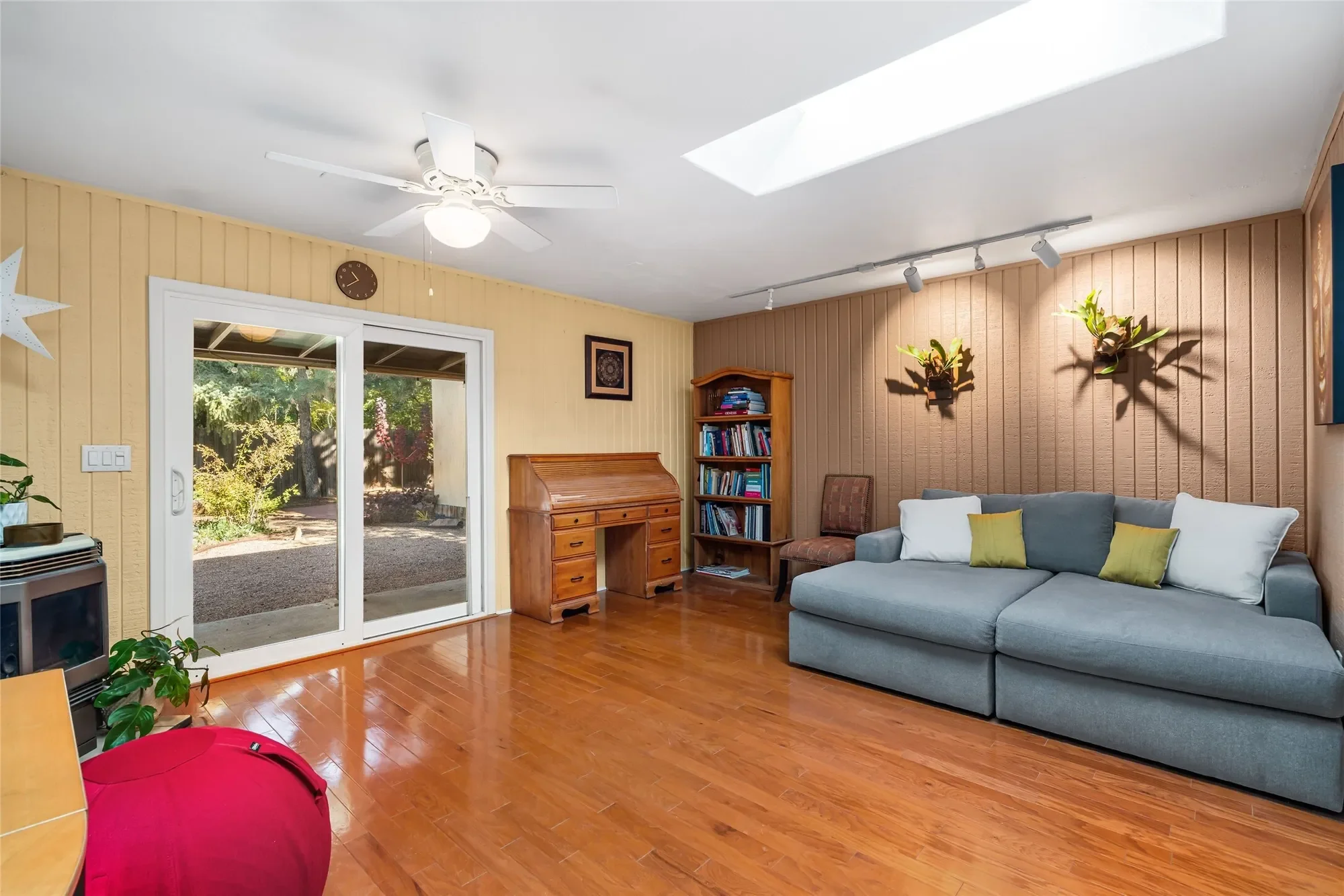 2725 Camino Chueco, Santa Fe, NM 87505, Santa Fe, New Mexico, United States. - Photo 13