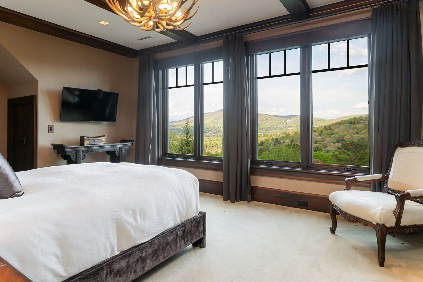 66 N Deerhaven Lane, Asheville, NC 28803, Asheville, North Carolina, United States. - Photo 16