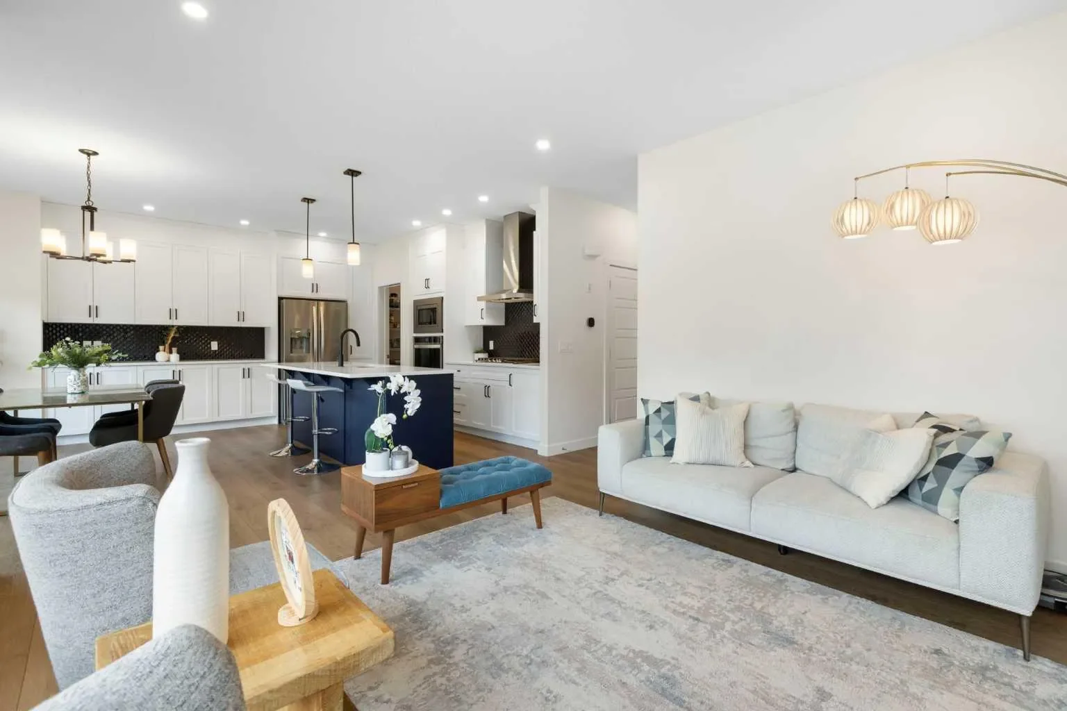 1635 Baywater Street SW, Airdrie, Alberta, Canada. - Photo 16