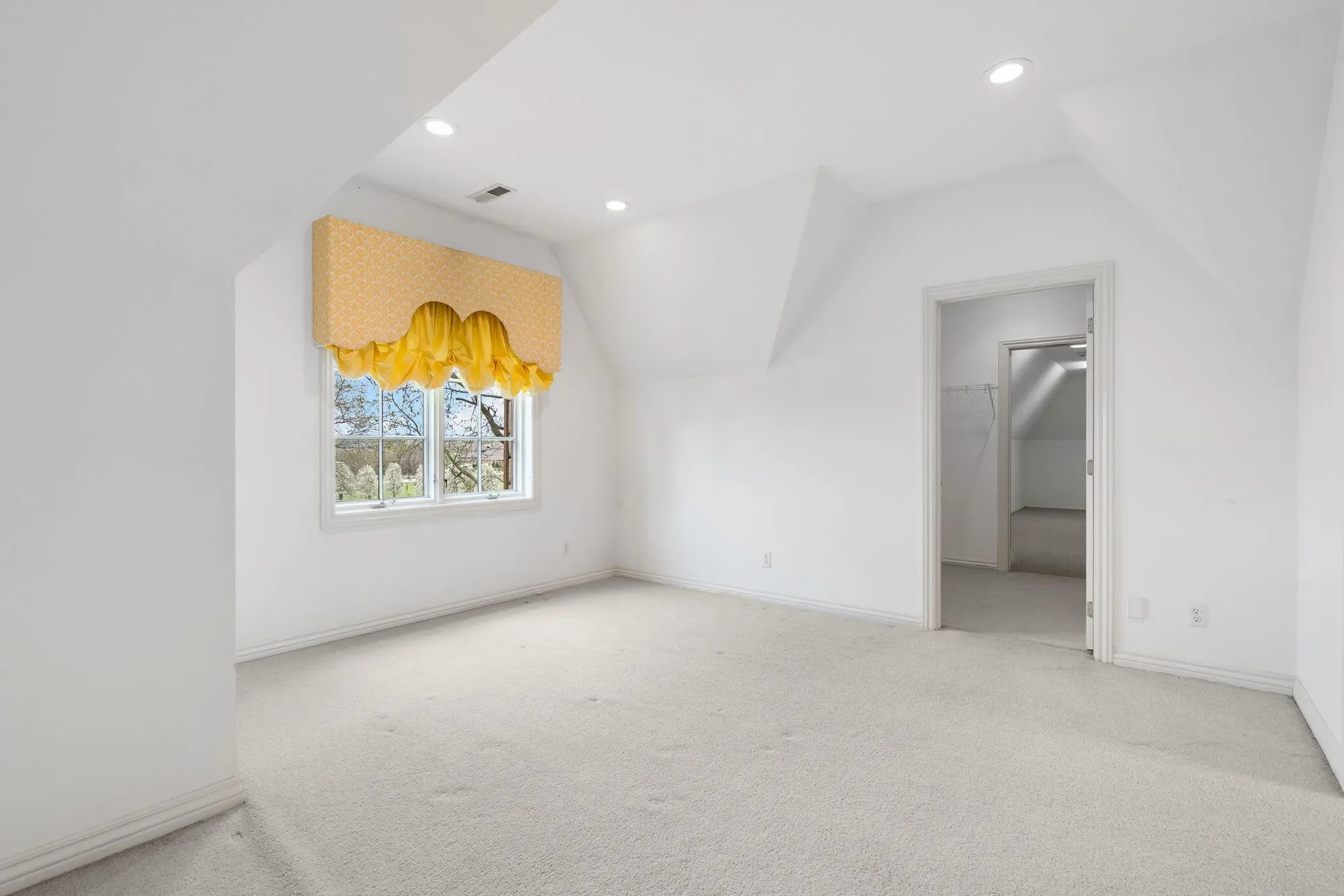 Gallery photo 6