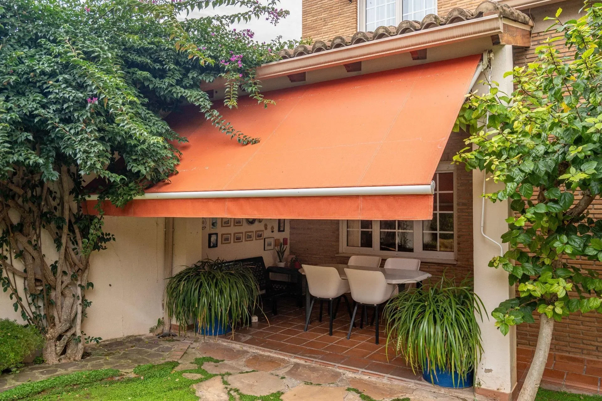 Canals House
