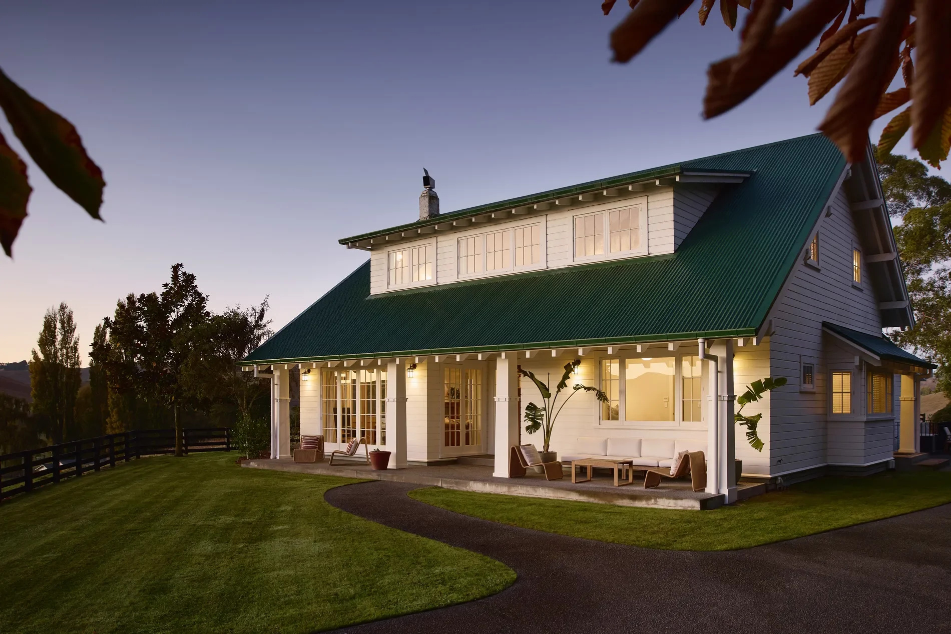 Exterior photo 2