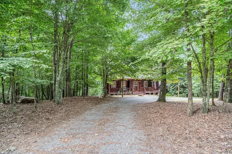 4 Bedrooms Single Family Detached