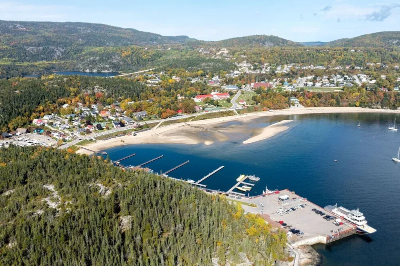 176 Rue du Bord de l'Eau, Tadoussac, QC G0T2A0, Tadoussac, Quebec, Canada. - Photo 10