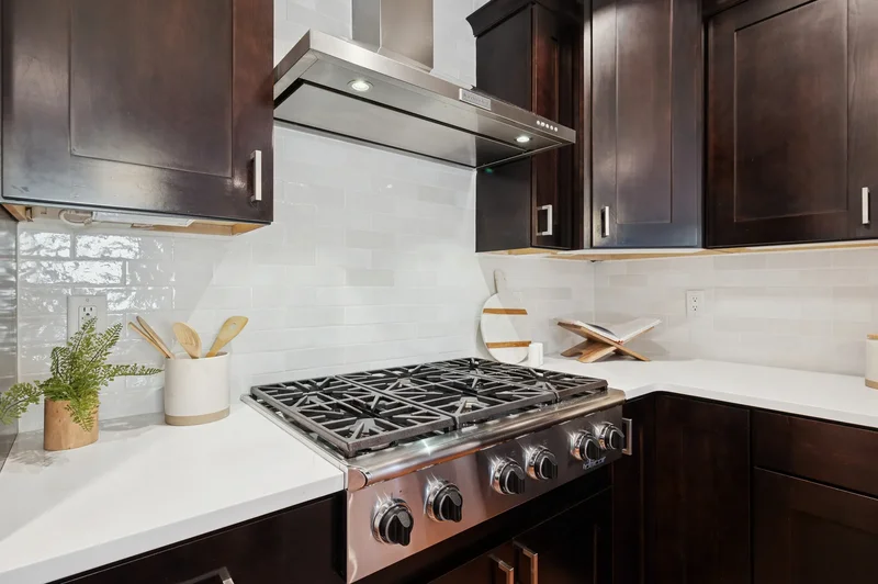 1050 S Corona Street , Denver, CO 80209, Denver, Colorado, United States. - Photo 20