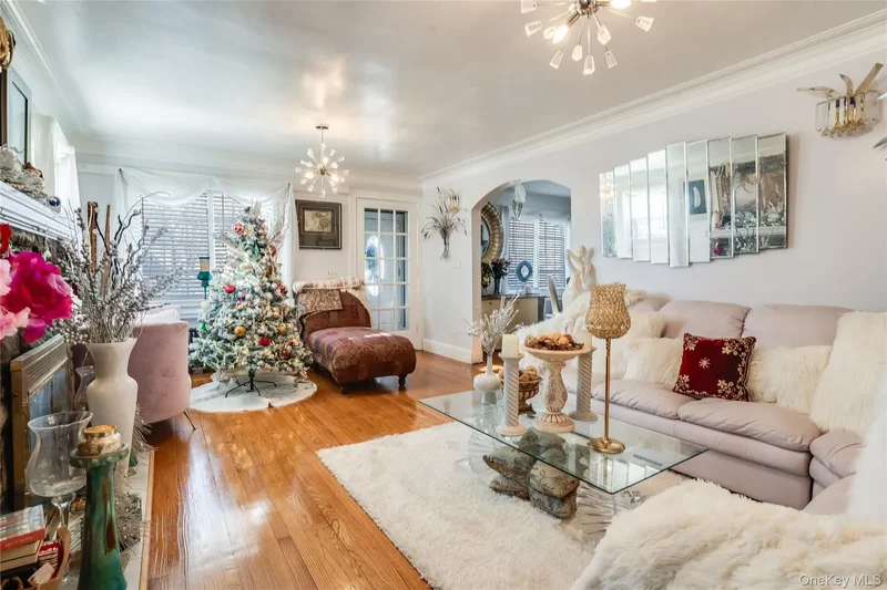 122 Hamilton Road, Hempstead, New York, United States. - Photo 3