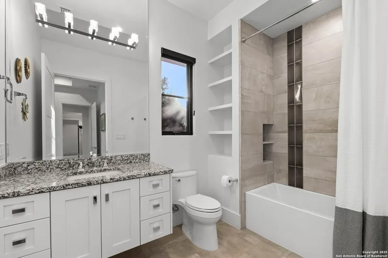 121 Greystone Pt, Boerne, TX 78006, Boerne, Texas, United States. - Photo 64