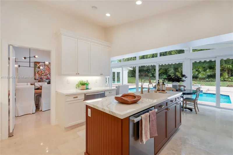 12220 Pine Needle Ln, Coral Gables, Florida, United States. - Photo 25
