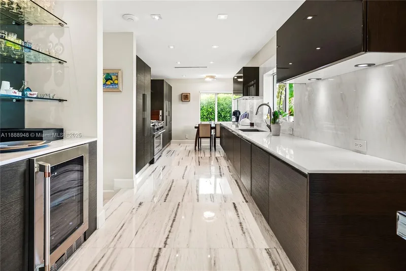 1370 NE 103rd St, Miami, Florida, United States. - Photo 41
