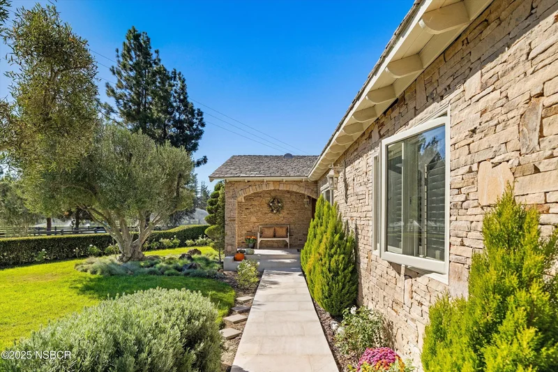 959 E Hwy 246, Solvang, CA 93463, Solvang, California, United States. - Photo 5