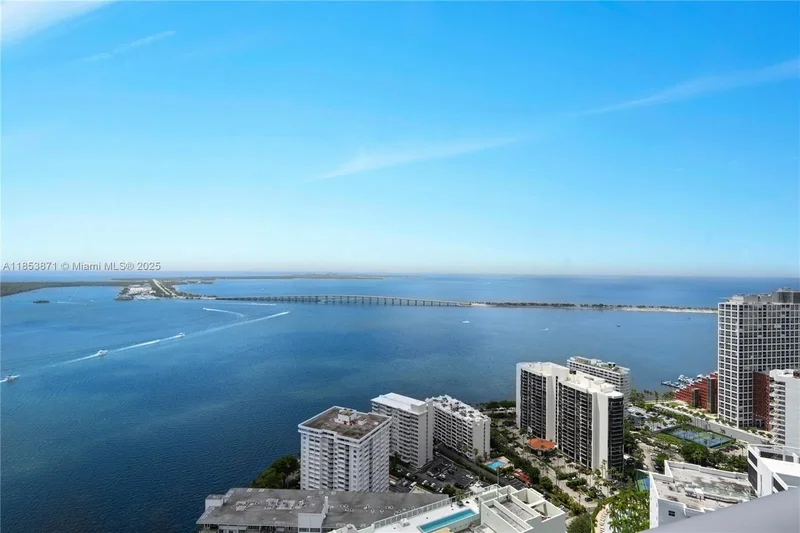 1300 Brickell Bay Dr 4401, Miami, Florida, United States. - Photo 6