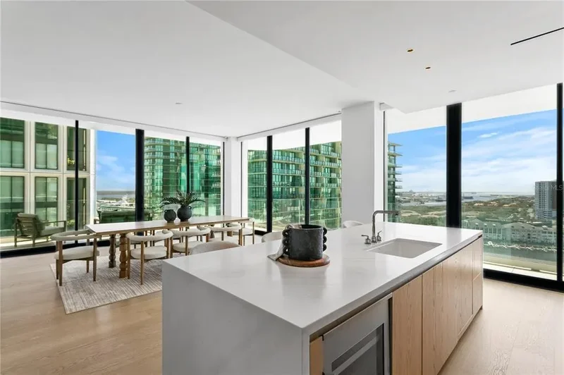 1000 Water Street Unit 1402, Tampa, FL 33602, Tampa, Florida, United States. - Photo 23