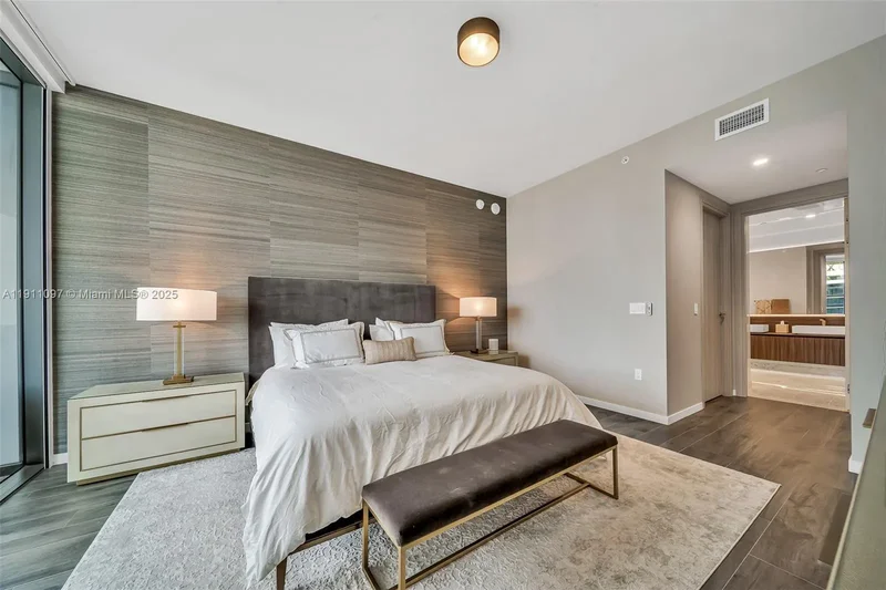 1000 Brickell Plz PH5807, Miami, Florida, United States. - Photo 33