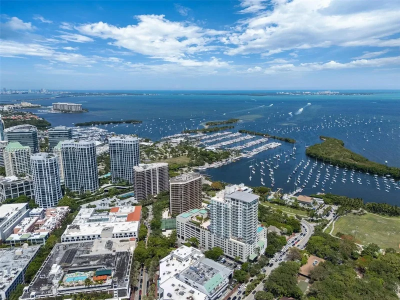2901 S Bayshore Dr 17G/H, Miami, Florida, United States. - Photo 79