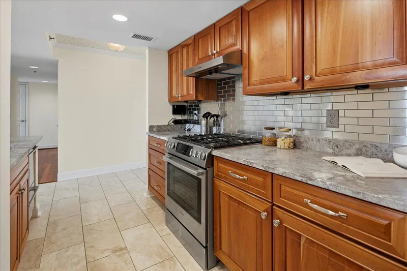 1276 N Wayne Street Unit# 711, Arlington, VA 22201, Arlington, Virginia, United States. - Photo 13