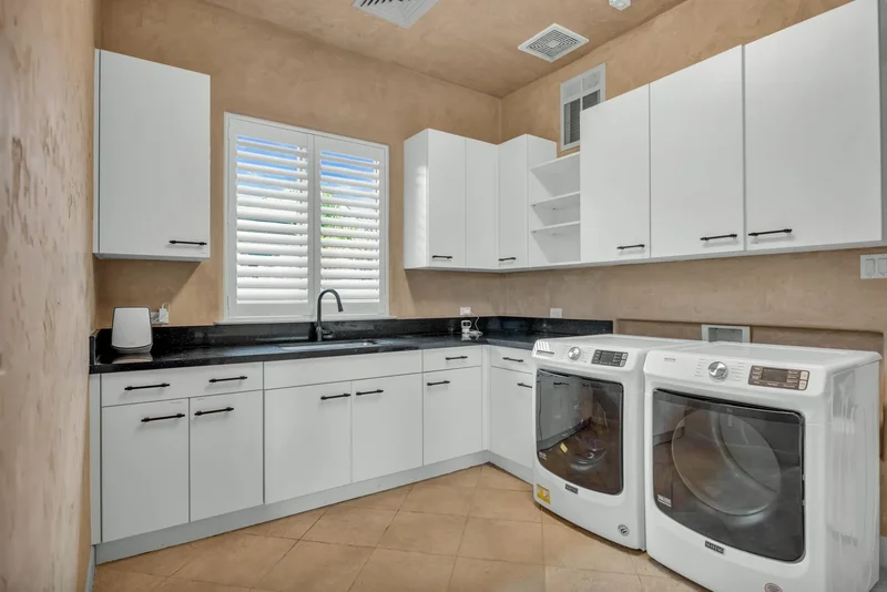 112 Pulelehua St, Lahaina, HI 96761, Lahaina, Hawaii, United States. - Photo 47