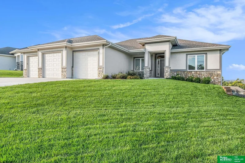 16061 Cw Hadan Drive, Bennington, NE 68007, Bennington, Nebraska, United States. - Photo 2