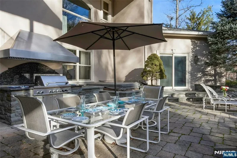 7 Finn Court, Mahwah, NJ 07430, Mahwah, New Jersey, United States. - Photo 32