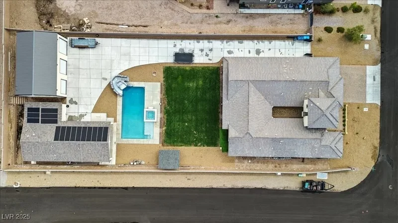 Single Family Residence in Henderson
