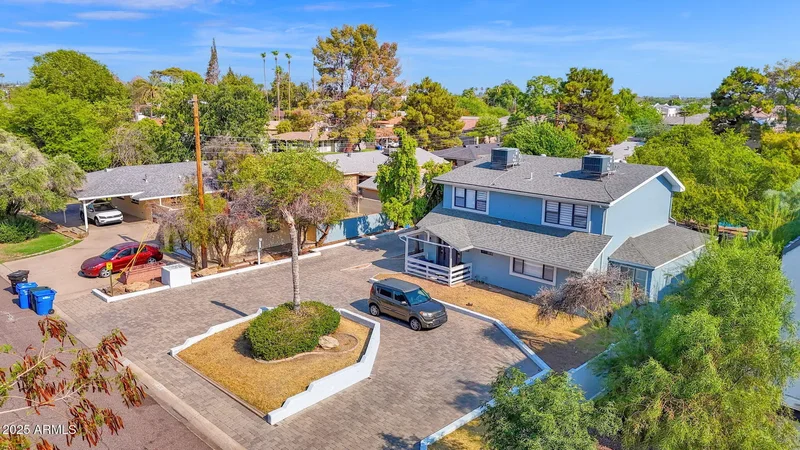 3217 E FLOWER Street, Phoenix, AZ 85018, Phoenix, Arizona, United States. - Photo 8