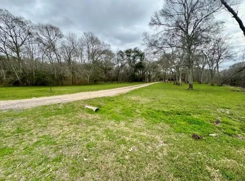 327 County Road 735, Angleton, Texas, United States. - Photo 38