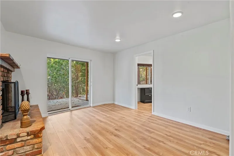 260 El Dorado Drive, Lake Arrowhead, CA 92352, Lake Arrowhead, California, United States. - Photo 45