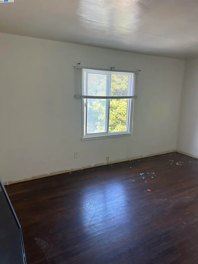 5651 Telegraph, Oakland, California, United States. - Photo 7
