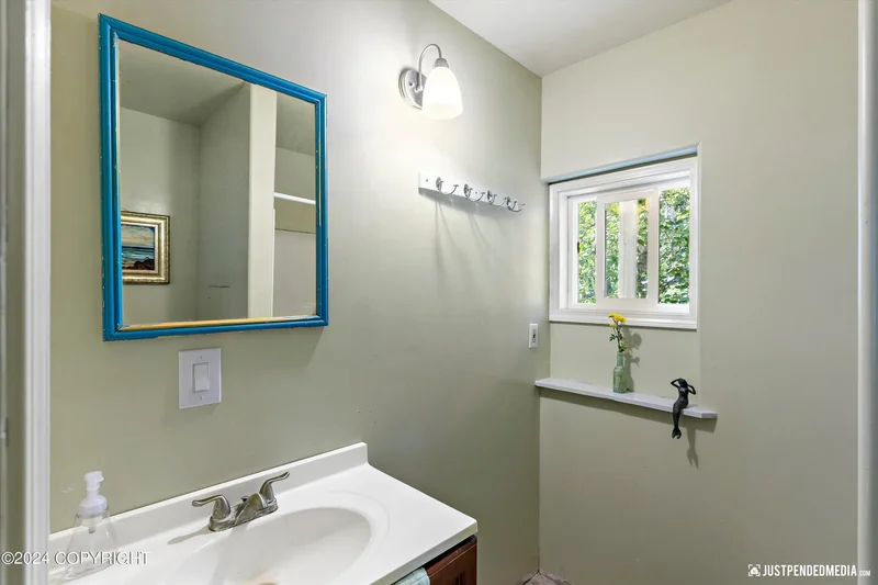 60995 Resurrection Creek Road, Hope, AK 99605, Hope, Alaska, United States. - Photo 21