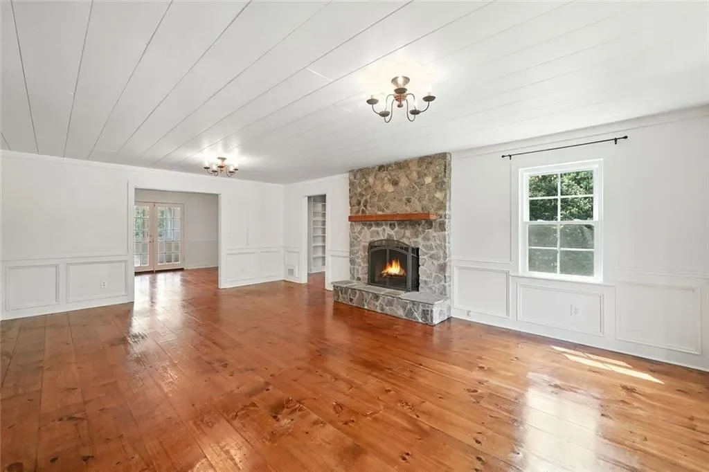 1092 Old Lathemtown Road, Canton, Georgia, United States. - Photo 10