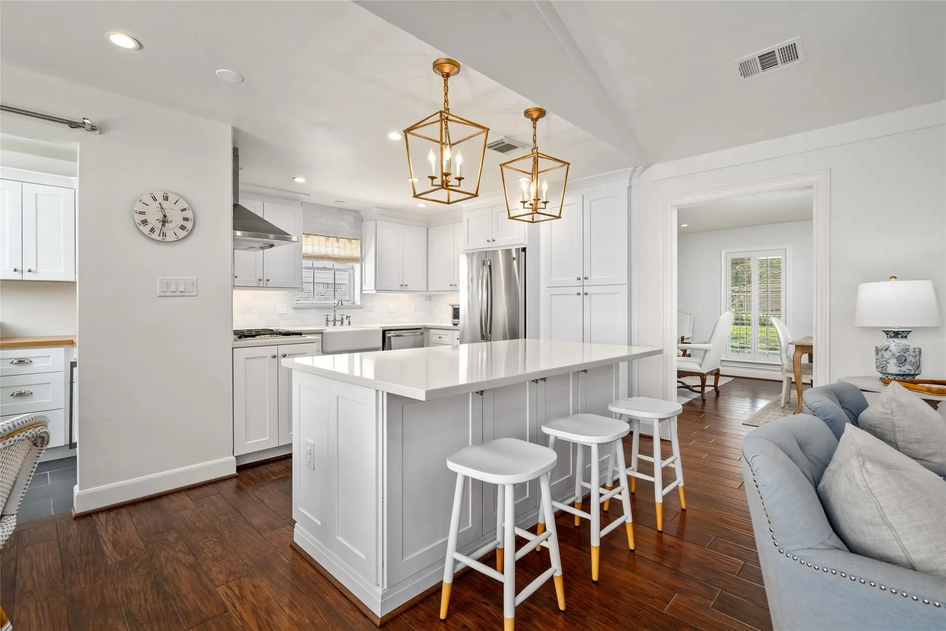 706 Walnut Bend Lane, Houston, TX 77042, Houston, Texas, United States. - Photo 2
