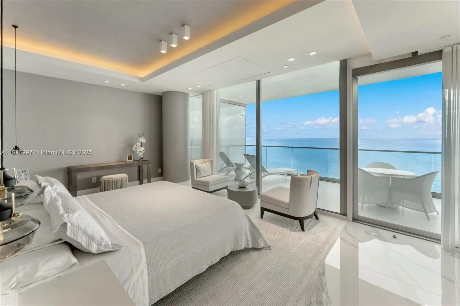 10201 Collins Ave 1803, Bal Harbour, Florida, United States. - Photo 11