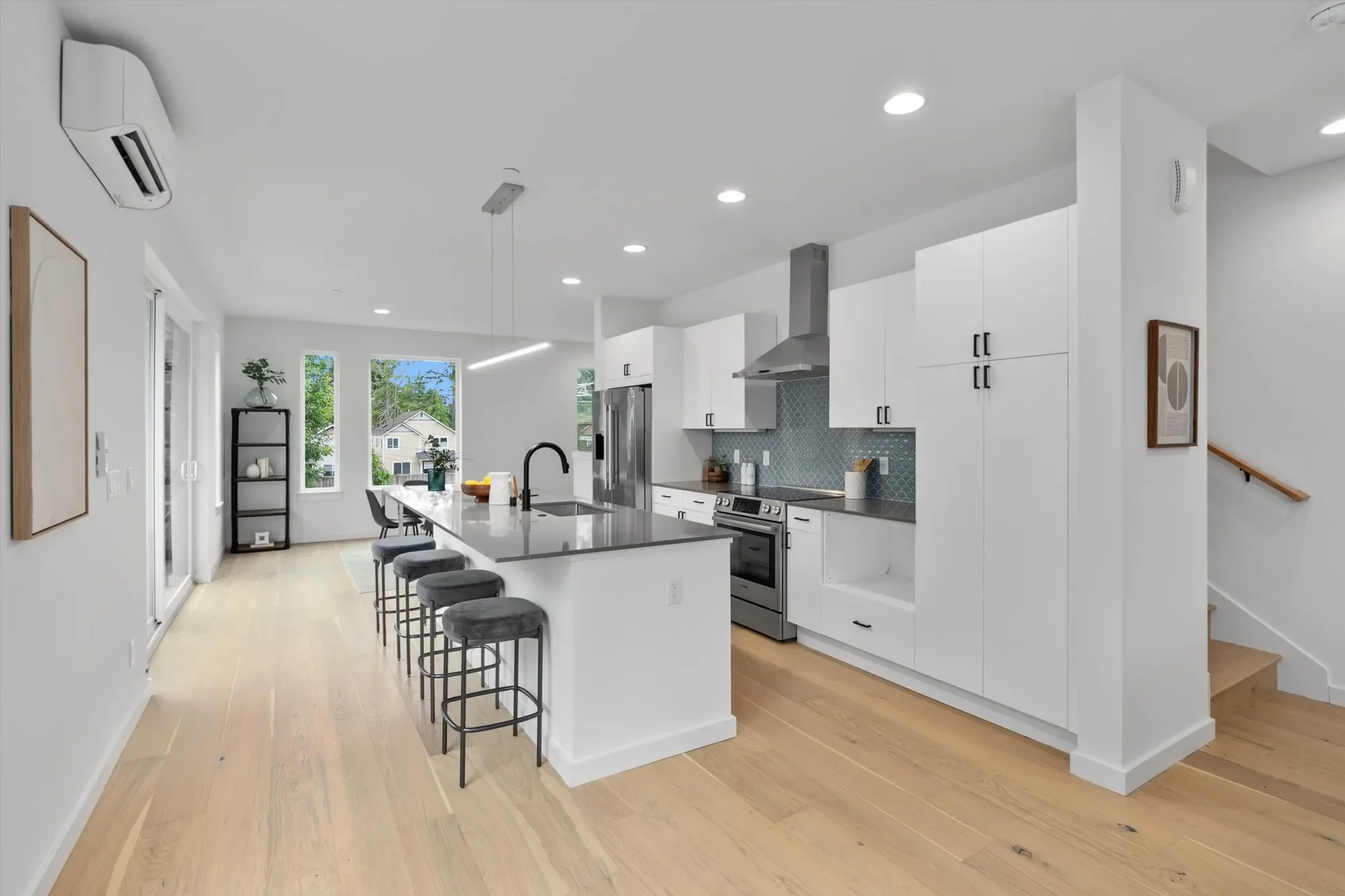 1327 N 185th St Unit #A , Shoreline, WA 98133, Seattle, Washington, United States. - Photo 17