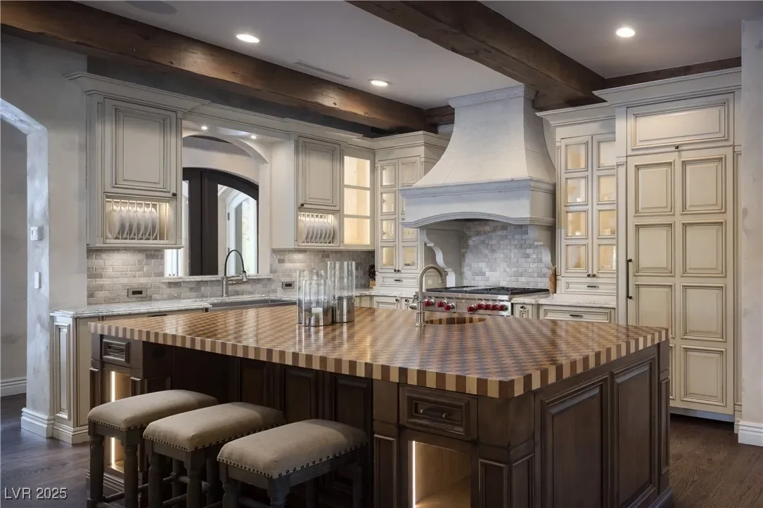 9017 Grove Crest Lane, Las Vegas, Nevada, United States. - Photo 9
