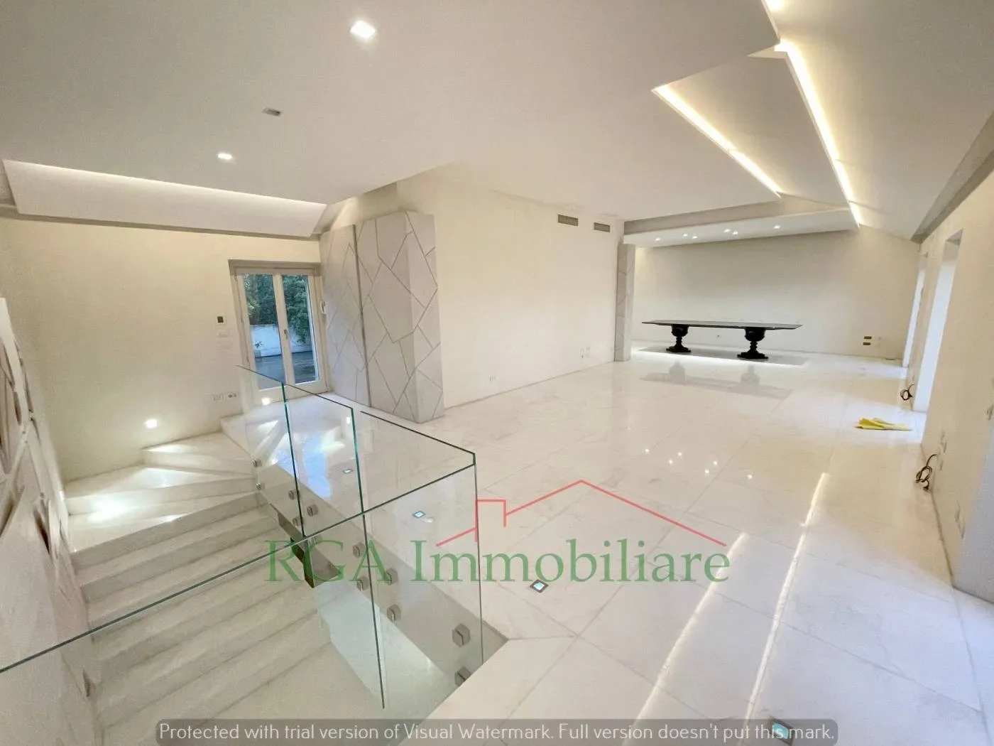 Gallery photo 12