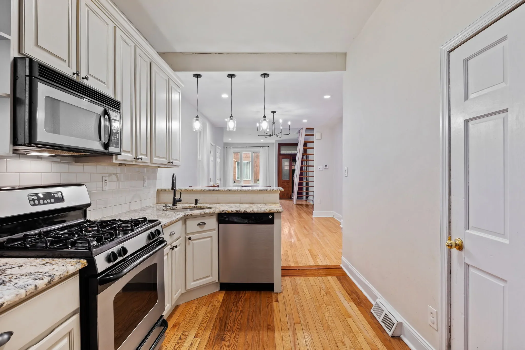 2438 Carpenter Street , Philadelphia, PA 19146, Philadelphia, Pennsylvania, United States. - Photo 11