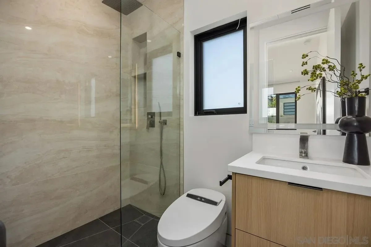 Gallery photo 12