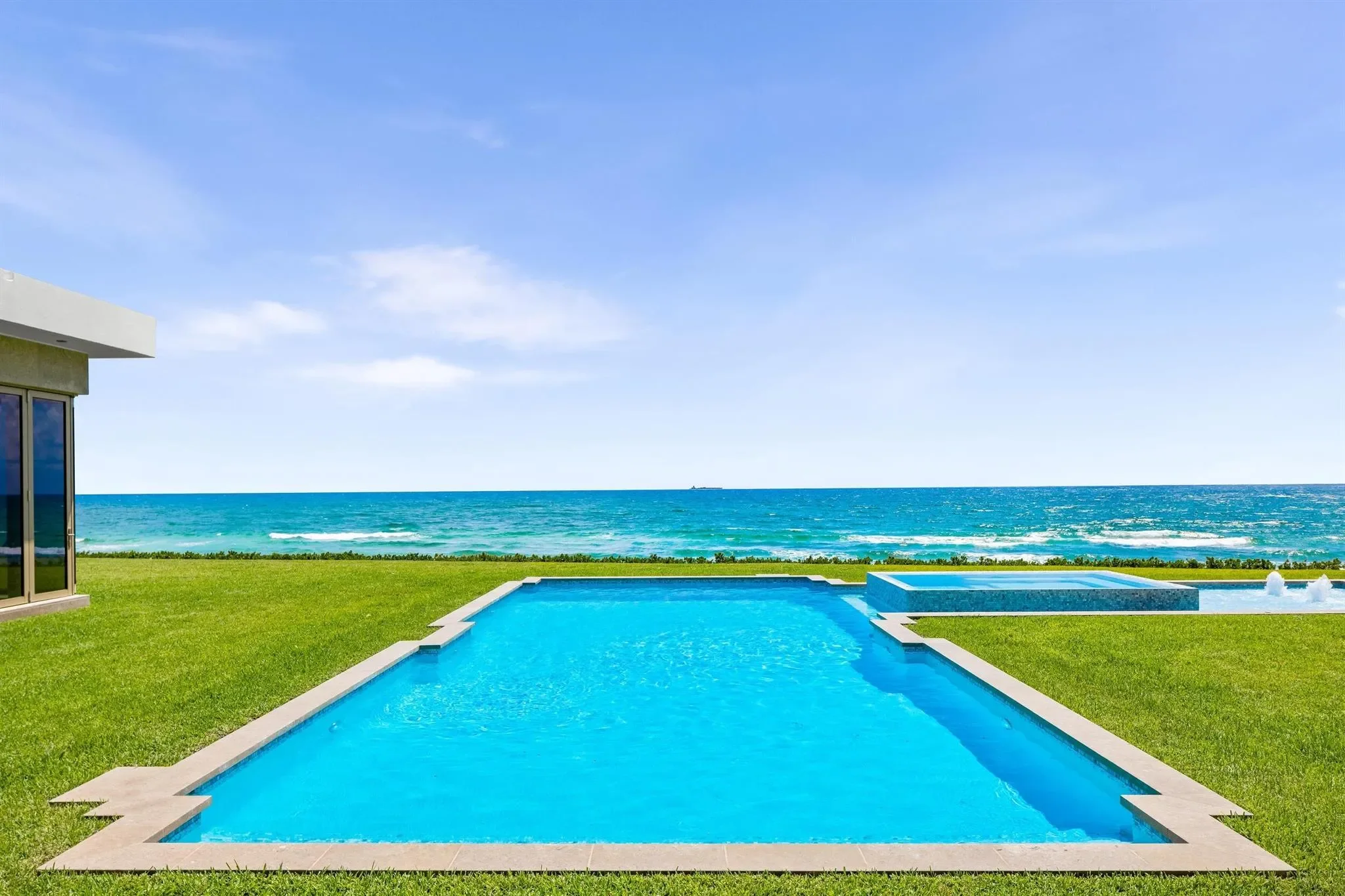 1460 S Ocean Boulevard, Lantana, Florida, United States. - Photo 3