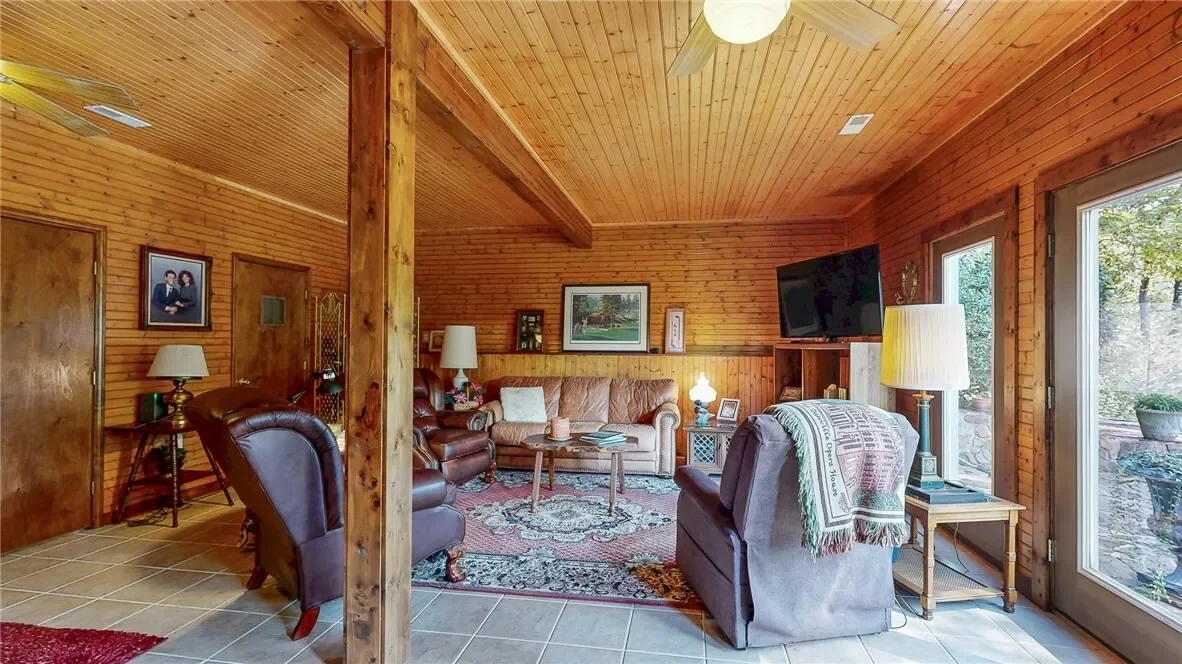 Gallery photo 10