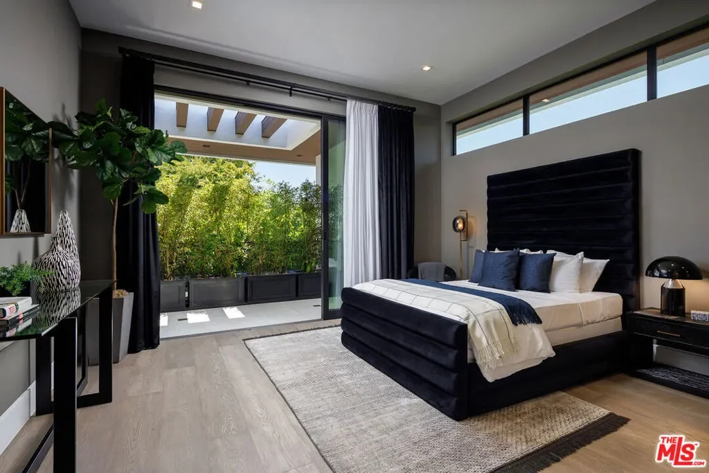 1475 Bel Air Road, Los Angeles, California, United States. - Photo 3