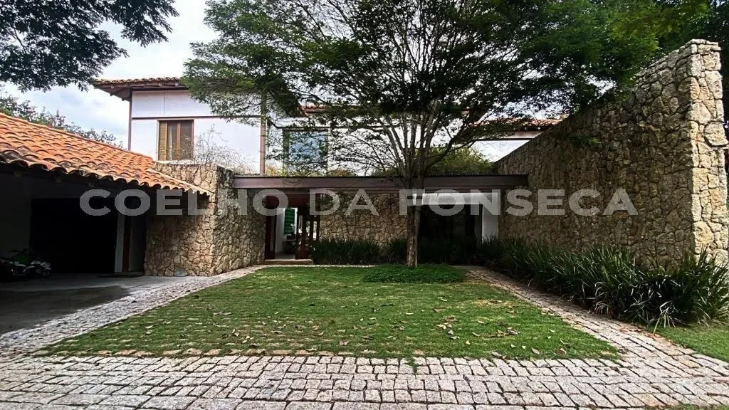 Exterior photo 3