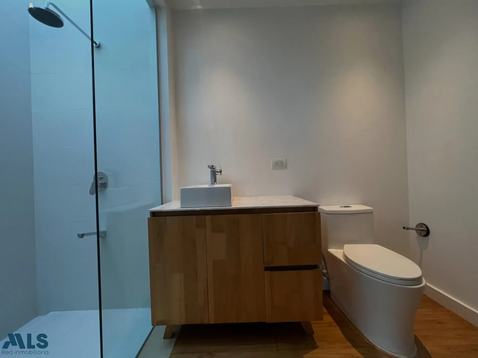 Gallery photo 3