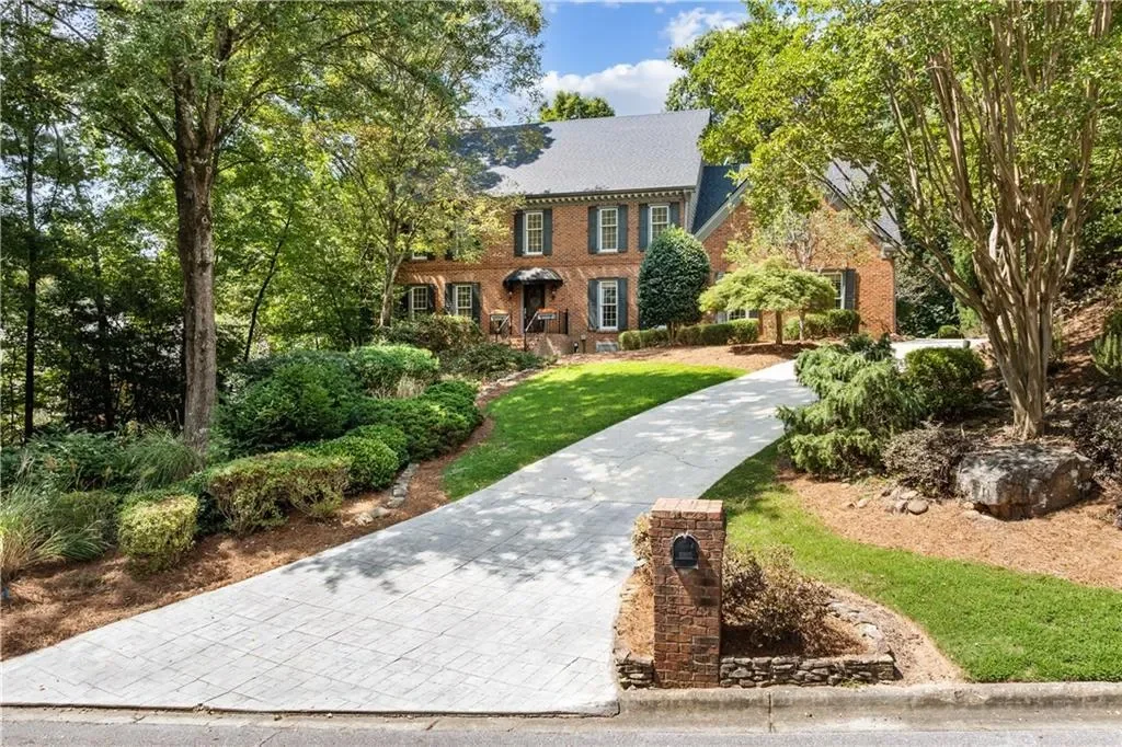 7300 Chattahoochee Bluff Drive, Atlanta, Georgia, United States. - Photo 5