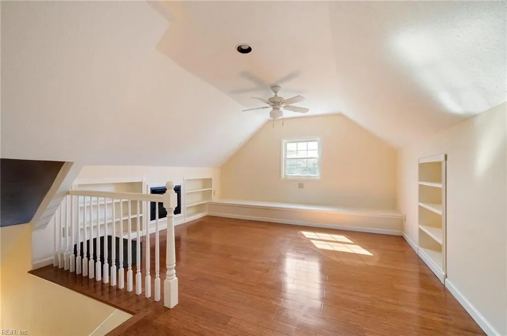 Gallery photo 9