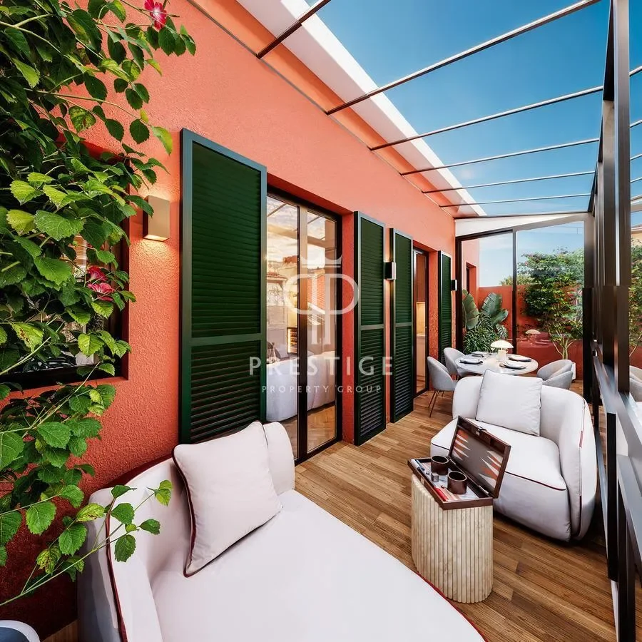 Renovated 2 bedroom Apartment for sale with panoramic view in Le Rocher, Port and Exotic Gardens