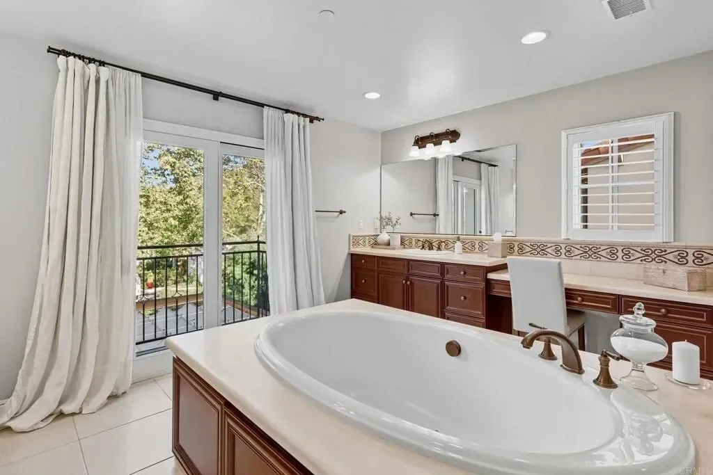 16941 Simple Melody Lane, Rancho Santa Fe, California, United States. - Photo 14